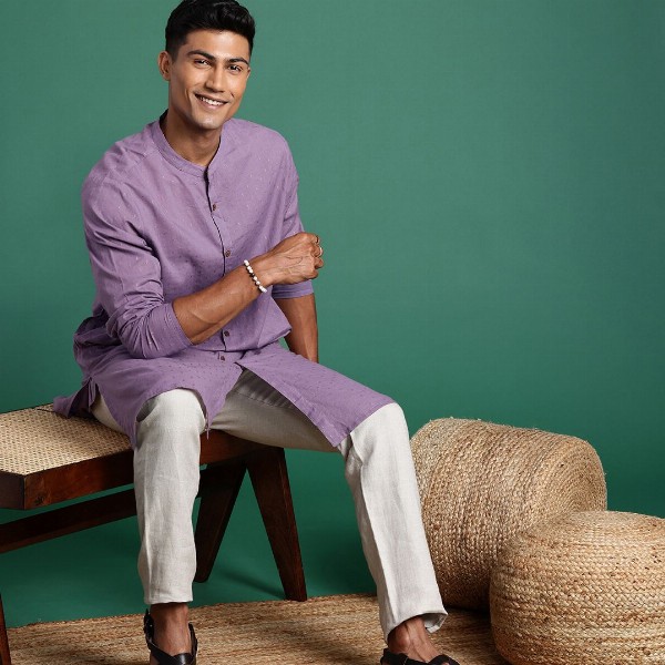 Sangria Men Woven Design Mandarin Collar Pure Cotton Kurta