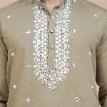 Jompers Men Geometric Embroidered Mirror Work Kurta