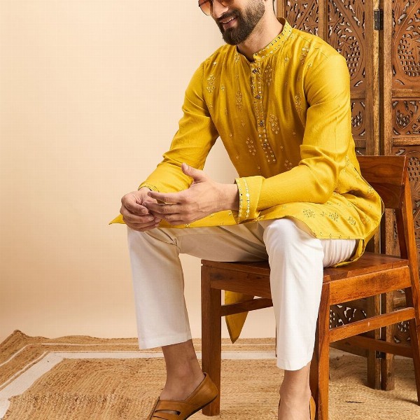 House of Pataudi Embroidered Mandarin Collar Ethnic Wear Kurta