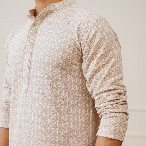 Jompers Ethnic Motifs Embroidered Mandarin Collar Straight Kurta