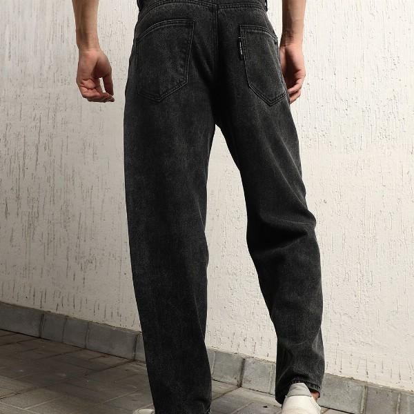 Hubberholme Men Relaxed Fit Mid Rise Hevay Distressed Cotton Jeans