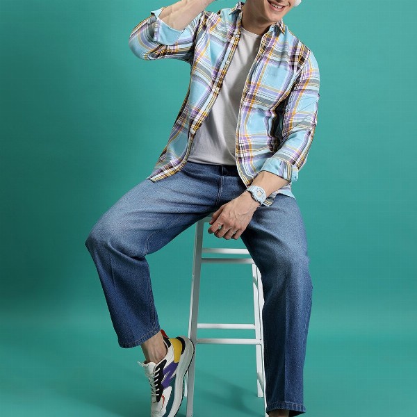 HIGHLANDER Men Loose Baggy Fit Clean Look Light Fade Cotton Jeans