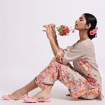 Bombay Bloom Floral Printed Linen Kurta with Trousers