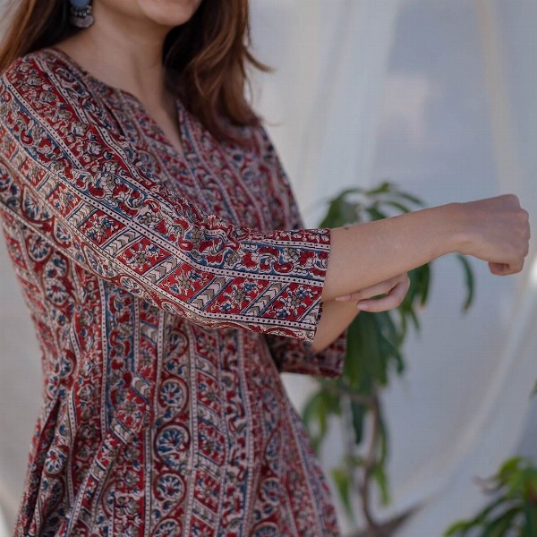 THE INDIAN ETHNIC CO Ethnic Motifs Printed A-Line Cotton Kurta