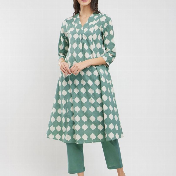 Pink Fort Women Printed Regular Pure Cotton Kurta with Trousers