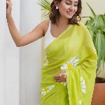 VILLAGIUS Floral Printed Pure Cotton Saree