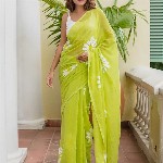 VILLAGIUS Floral Printed Pure Cotton Saree