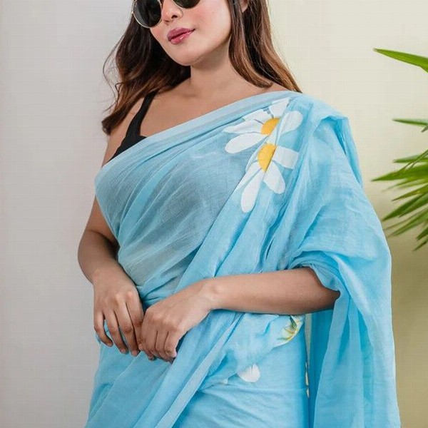 VILLAGIUS Floral Printed Pure Cotton Saree