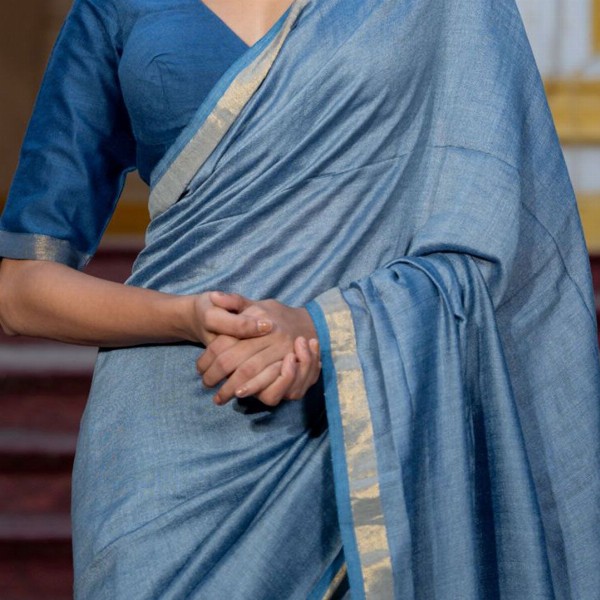 Suta Solid Woven Design Zari Saree