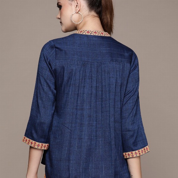 aarke Ritu Kumar Geometric Embroidered Mandarin Collar Top