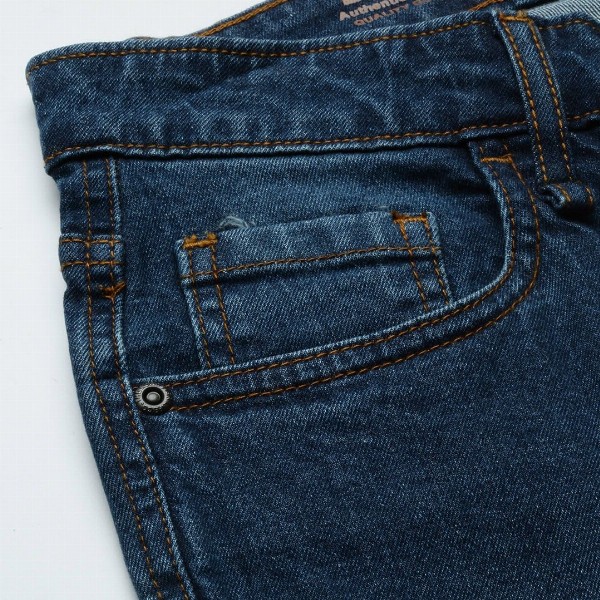 Roadster Women Navy Blue Skinny Fit Mid-Rise Clean Look Stretchable Cropped Jeans