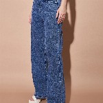 SASSAFRAS BASICS Women Straight Fit High-Rise Clean Look Heavy Fade Jeans