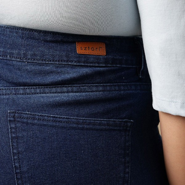 Sztori Women Plus Size Relaxed Fit Jeans