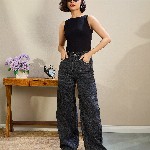 SASSAFRAS BASICS Women Straight Fit High-Rise Light Fade Jeans