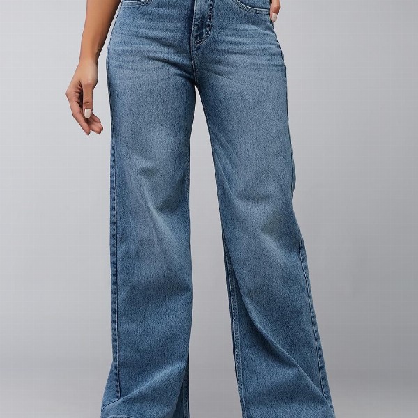 DOLCE CRUDO Women Wide Leg High-Rise Light Fade Stretchable Jeans