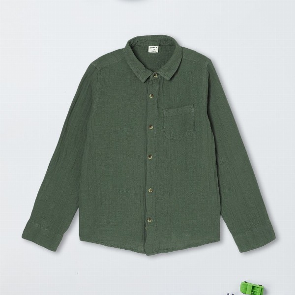 max Boys Spread Collar Solid Cotton Casual Shirt