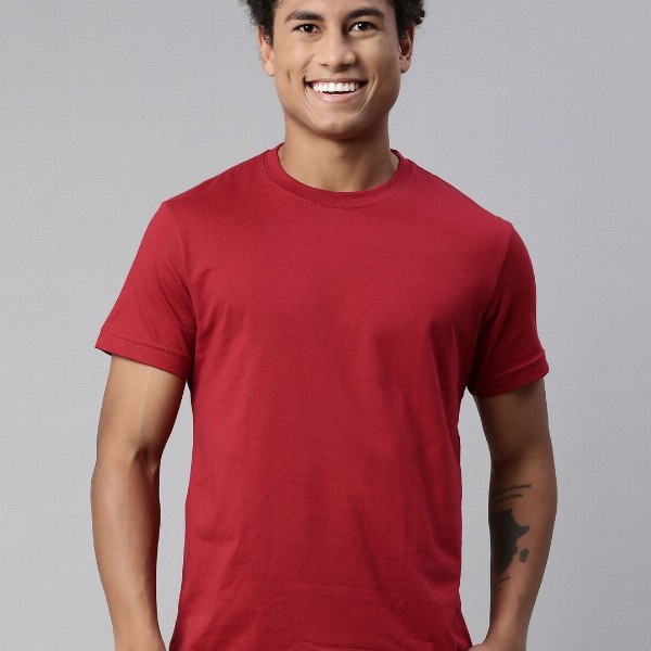 Levis Men Soft Pure Cotton Round Neck Half Sleeve Tshirt