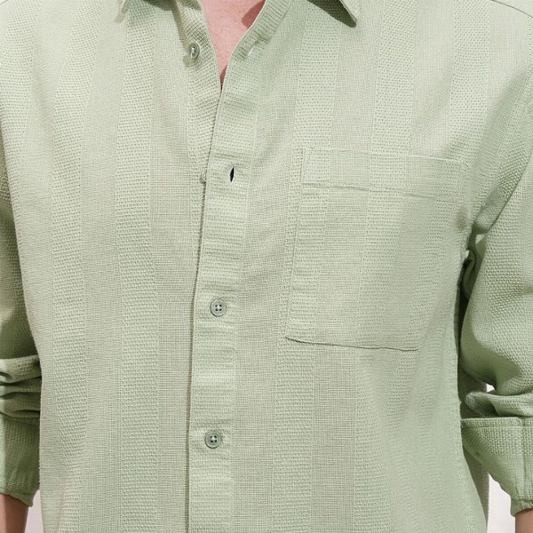 HIGHLANDER Men Textured Spread Collar Cotton Casual Shirt