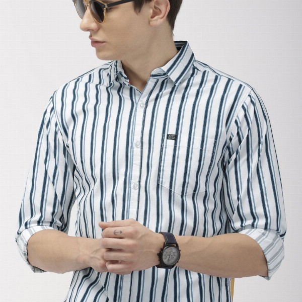 The Indian Garage Co Men White & Teal Blue Slim Fit Striped Casual Shirt
