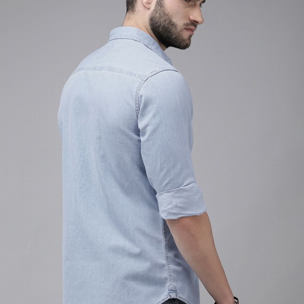 The Roadster Lifestyle Co Men Light Blue Solid Regular Fit Chambray Casual Shirt