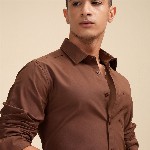 HIGHLANDER Men Solid Casual Shirt