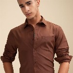 HIGHLANDER Men Solid Casual Shirt