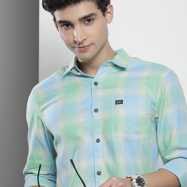 The Indian Garage Co Men Blue Checked Casual Shirt