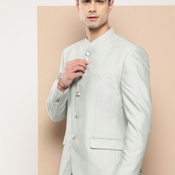 INVICTUS Geometric Woven Design Slim Fit Smart Casual Blazer